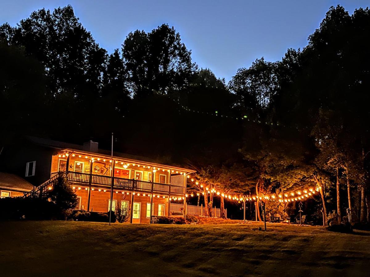 Ole Smoky Bnb - Game Room, Hot Tub, Mtn Views! Pigeon Forge Esterno foto