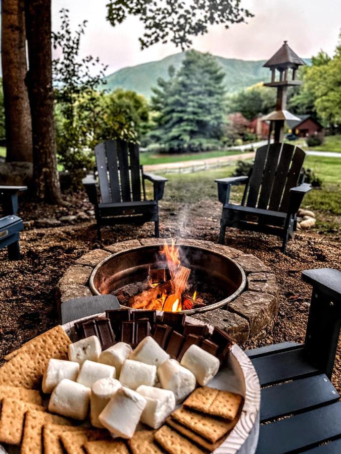 Ole Smoky Bnb - Game Room, Hot Tub, Mtn Views! Pigeon Forge Esterno foto