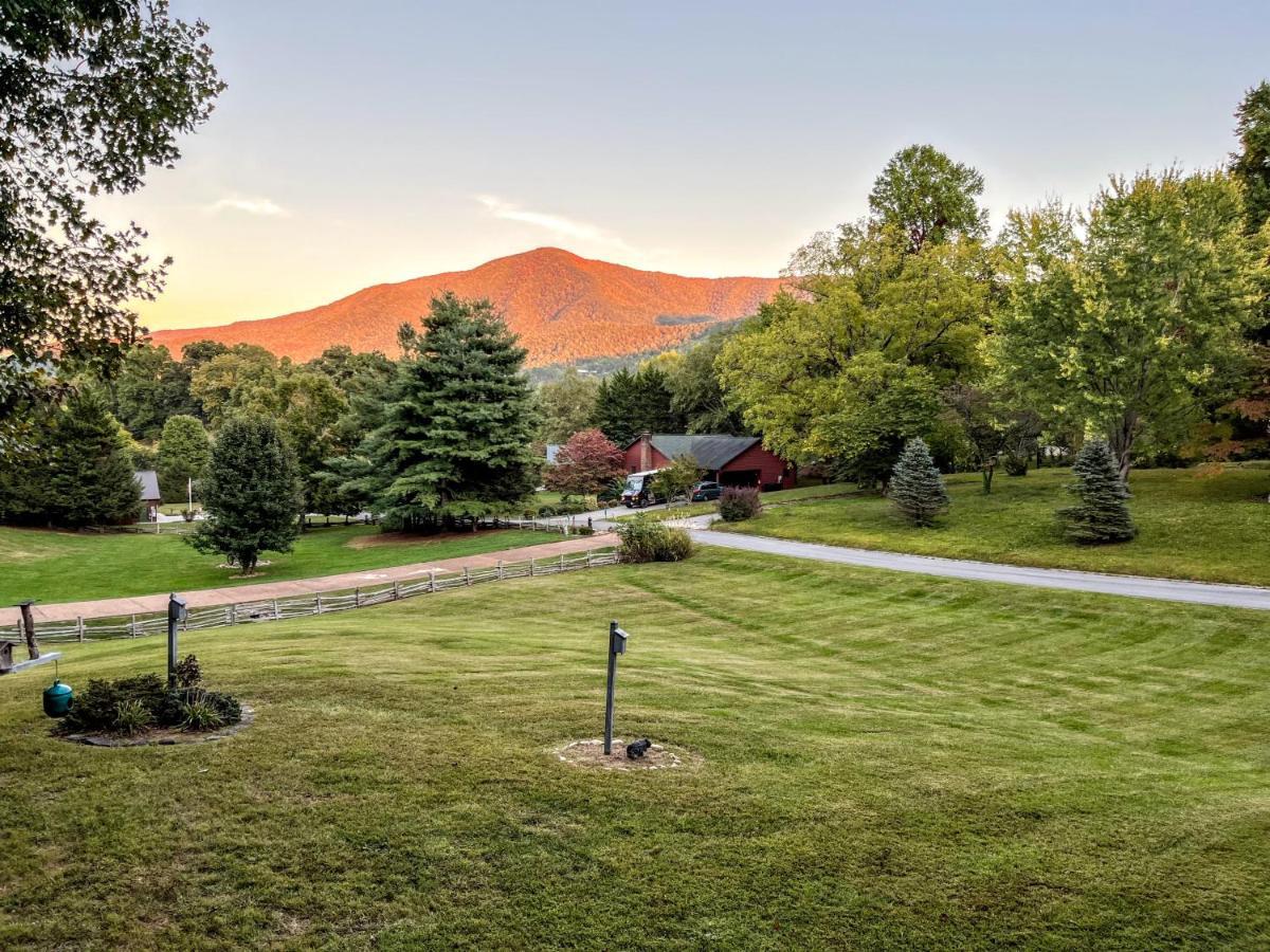 Ole Smoky Bnb - Game Room, Hot Tub, Mtn Views! Pigeon Forge Esterno foto