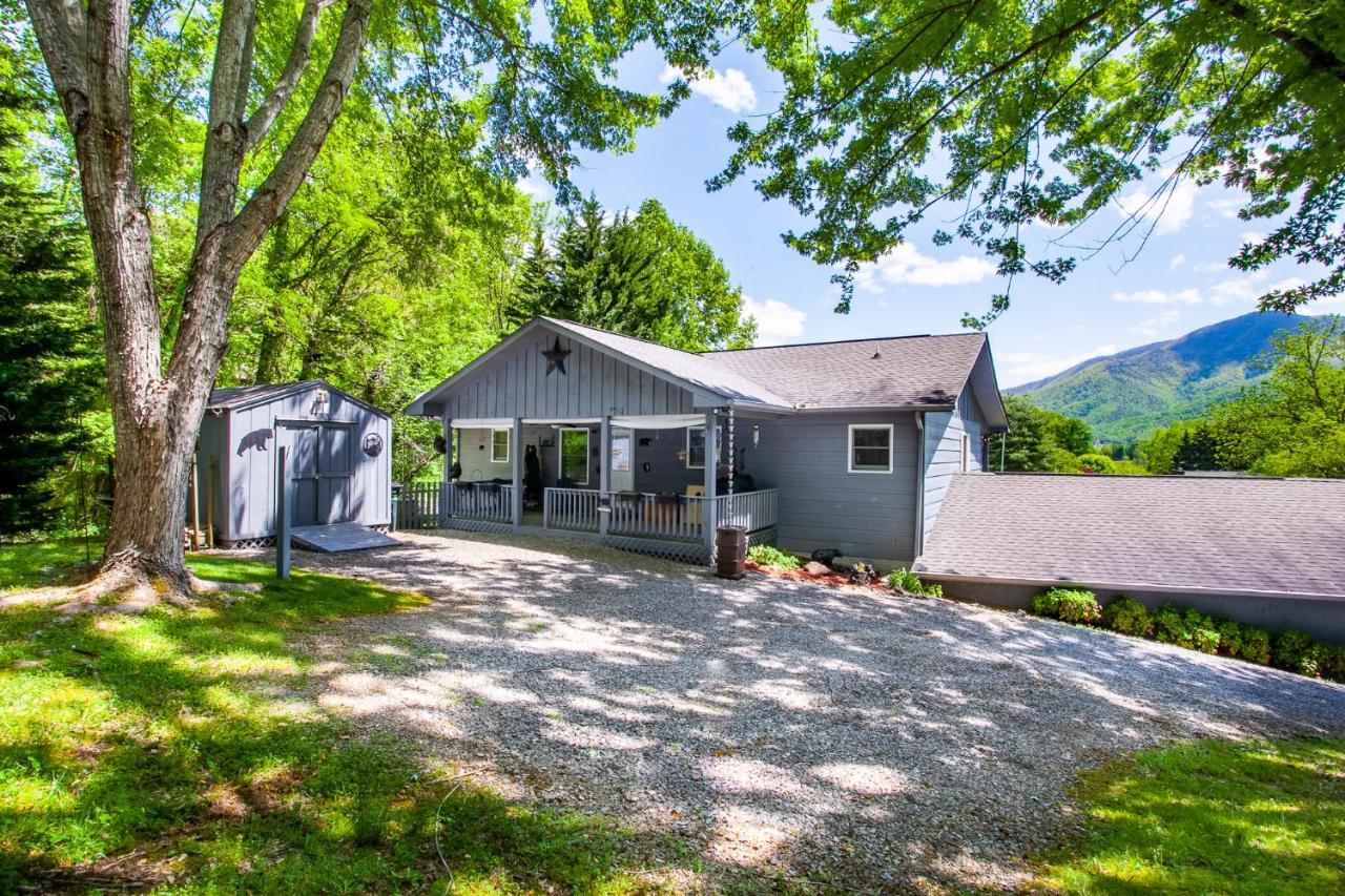Ole Smoky Bnb - Game Room, Hot Tub, Mtn Views! Pigeon Forge Esterno foto