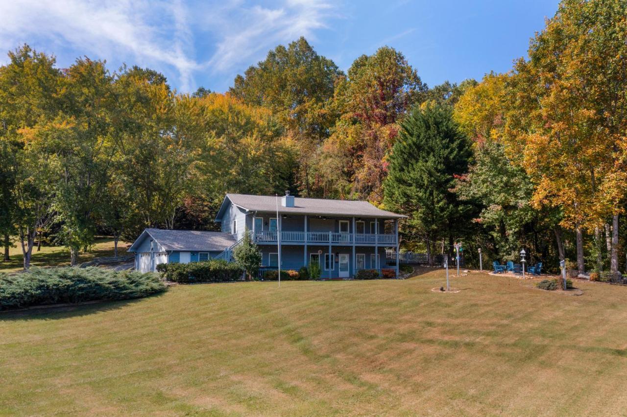 Ole Smoky Bnb - Game Room, Hot Tub, Mtn Views! Pigeon Forge Esterno foto