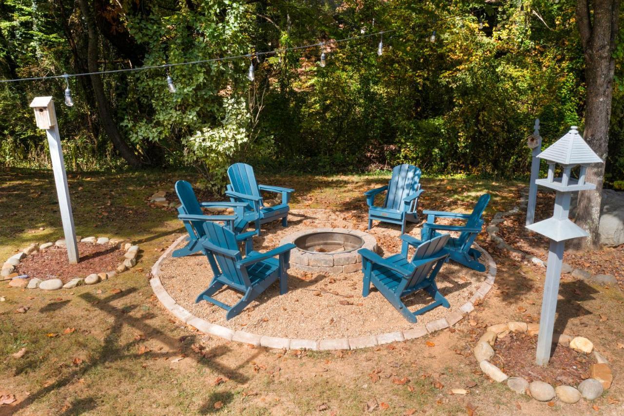 Ole Smoky Bnb - Game Room, Hot Tub, Mtn Views! Pigeon Forge Esterno foto