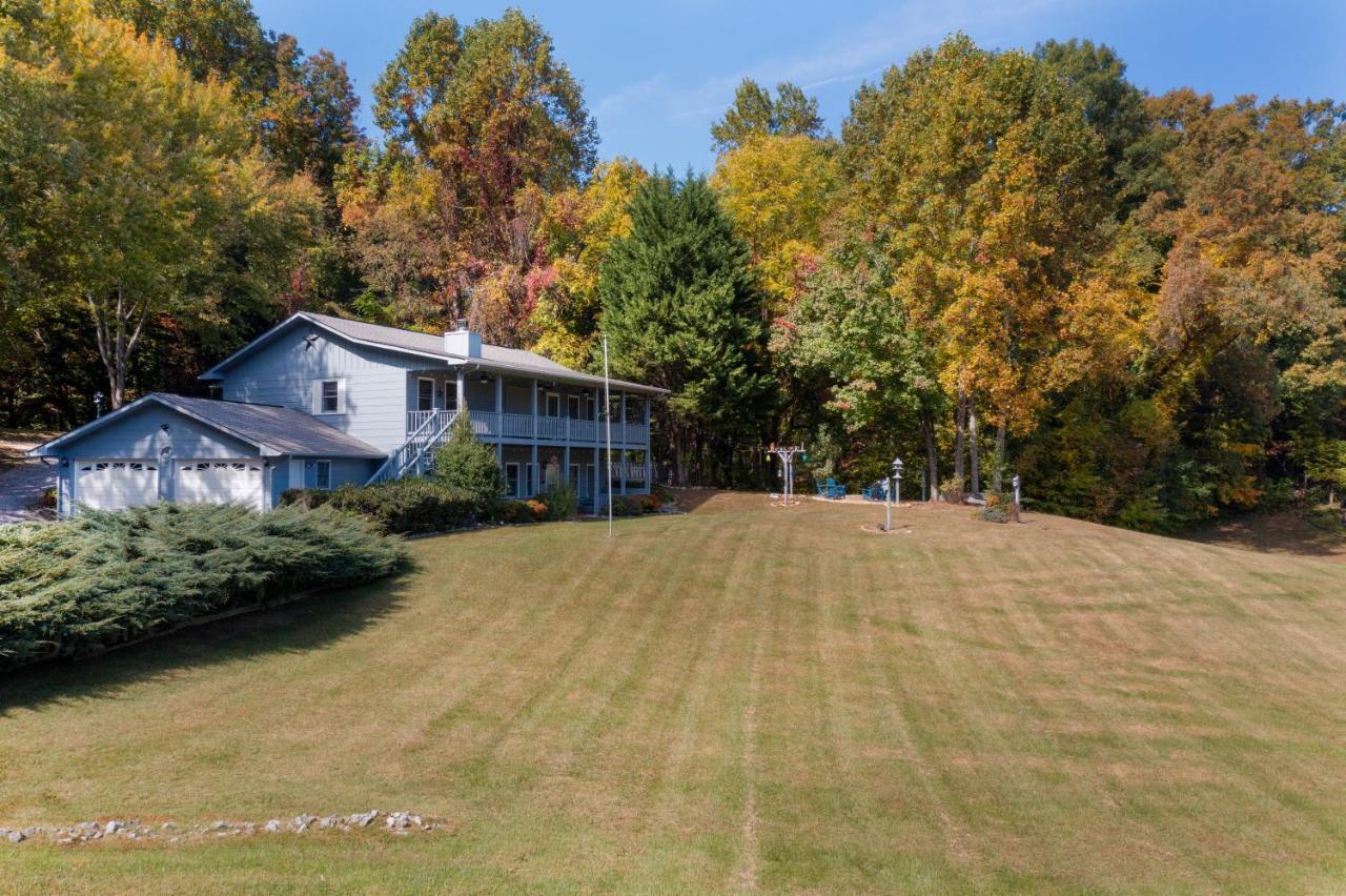 Ole Smoky Bnb - Game Room, Hot Tub, Mtn Views! Pigeon Forge Esterno foto